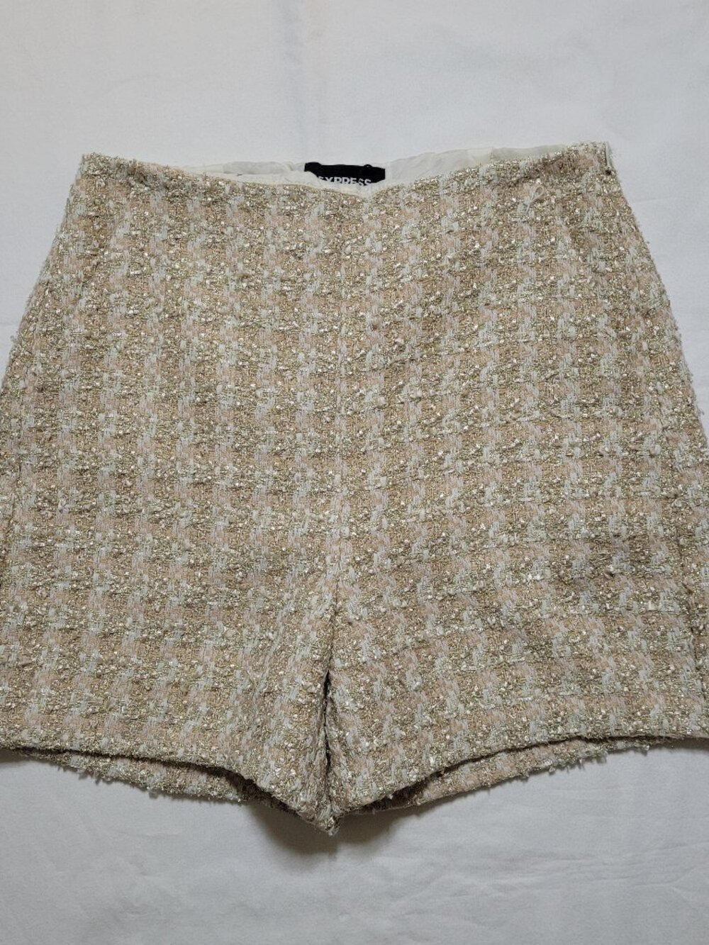 Express High Waisted Tweed Shorts Textured Metallic Gold Cream Size 00 Coquette - Picture 2 of 13